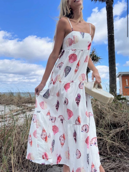 Cupshe Dresses & Skirts - Women’s Shell-Print Maxi Dress new with tag L